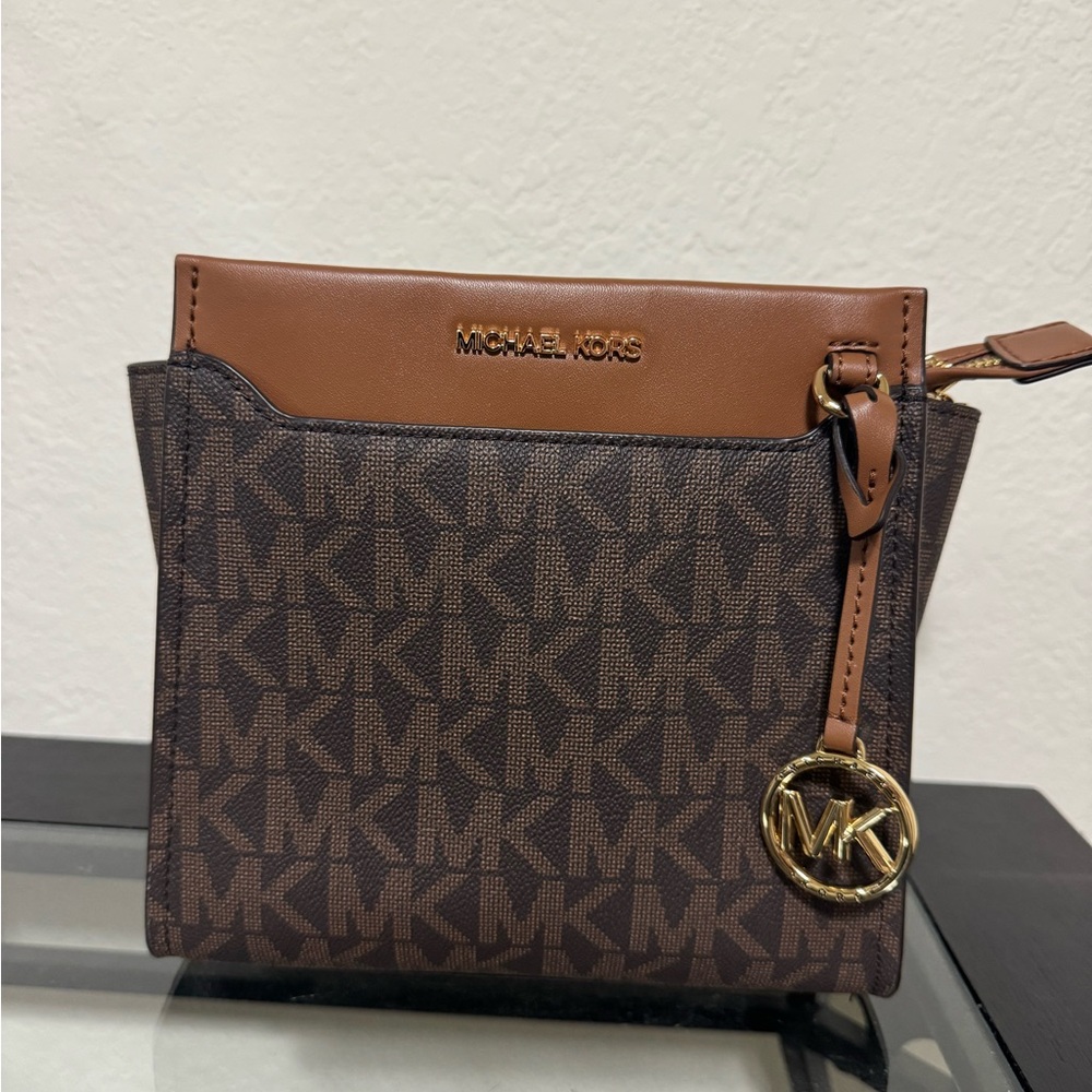 Michael Kors small North South Messenger purse